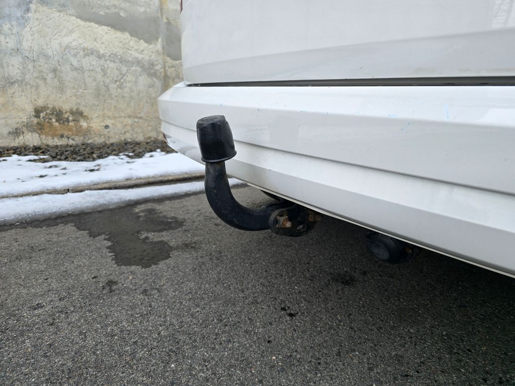 VW Caddy Kasten Edition 35 2.0TDI 150PS AHK ACC VW Caddy Kasten Edition 35 2.0TDI 150PS AHK ACC