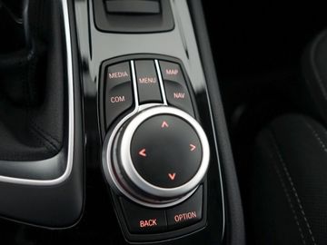 BMW 218 Active Tourer - 12