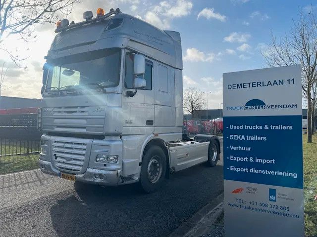 DAF XF 105 460 4x2 trekker SSC cabine