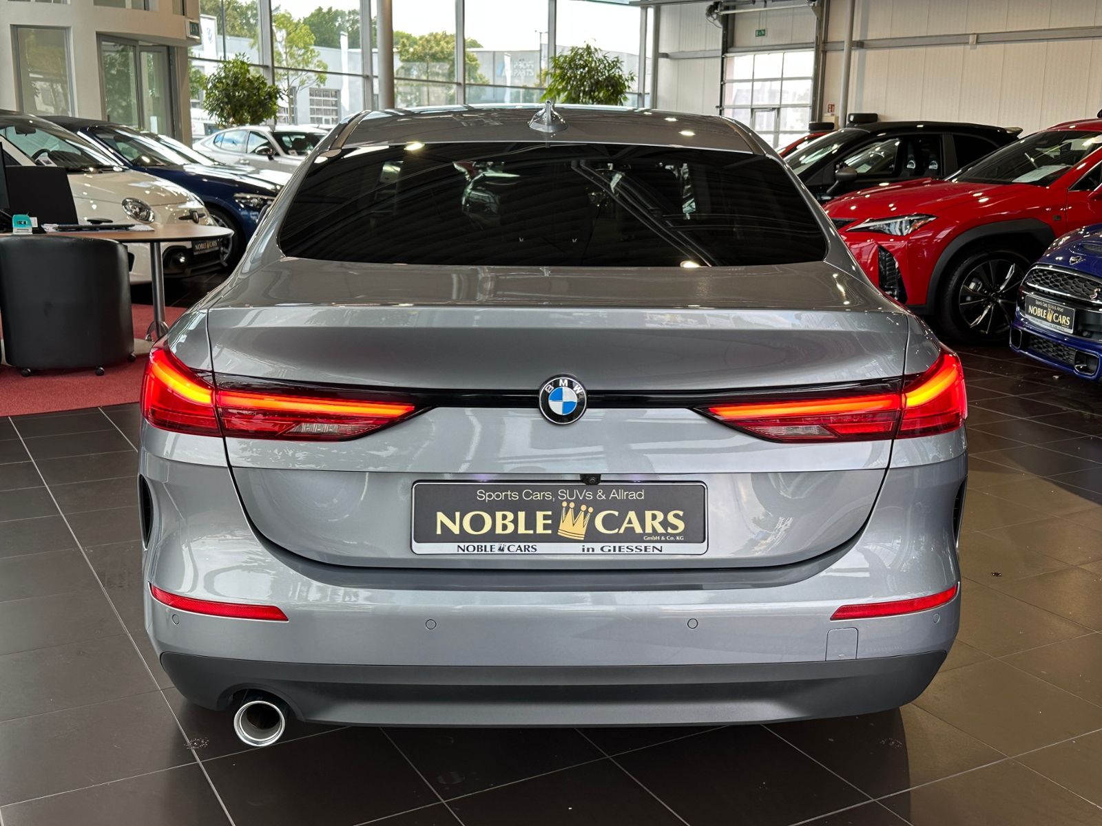 Fahrzeugabbildung BMW 218i Gran Coupe Advantage AHK LED ACC NAVI