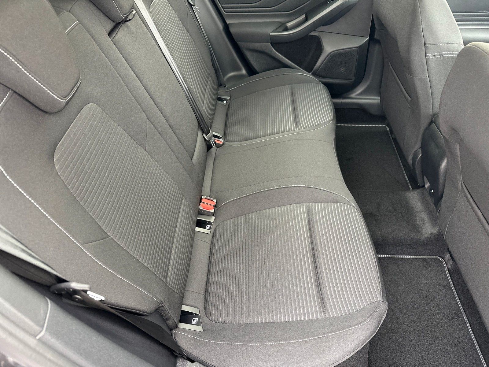 Fahrzeugabbildung Ford Focus Turnier Active X, FAHRASSISTENZPAKET