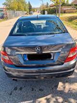 Mercedes-Benz C 180 cgi AVANTG.  Autom., wenig KM, Service - gebrauchte Mercedes-Benz C 180 aus dem Jahr 2010