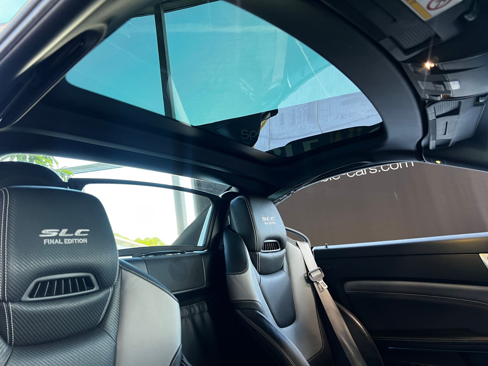 Fahrzeugabbildung Mercedes-Benz SLC 300 Final Edition H/K AMG LED NAVI ALU