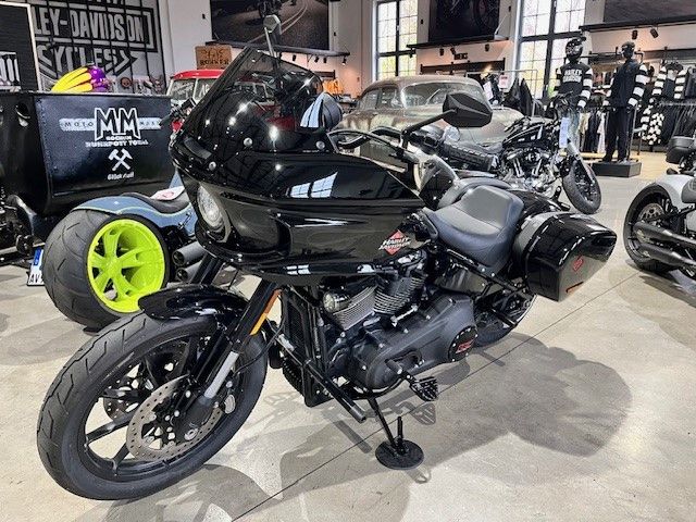 Fahrzeugabbildung Harley-Davidson FXLRST Low Rider ST 117 High Output