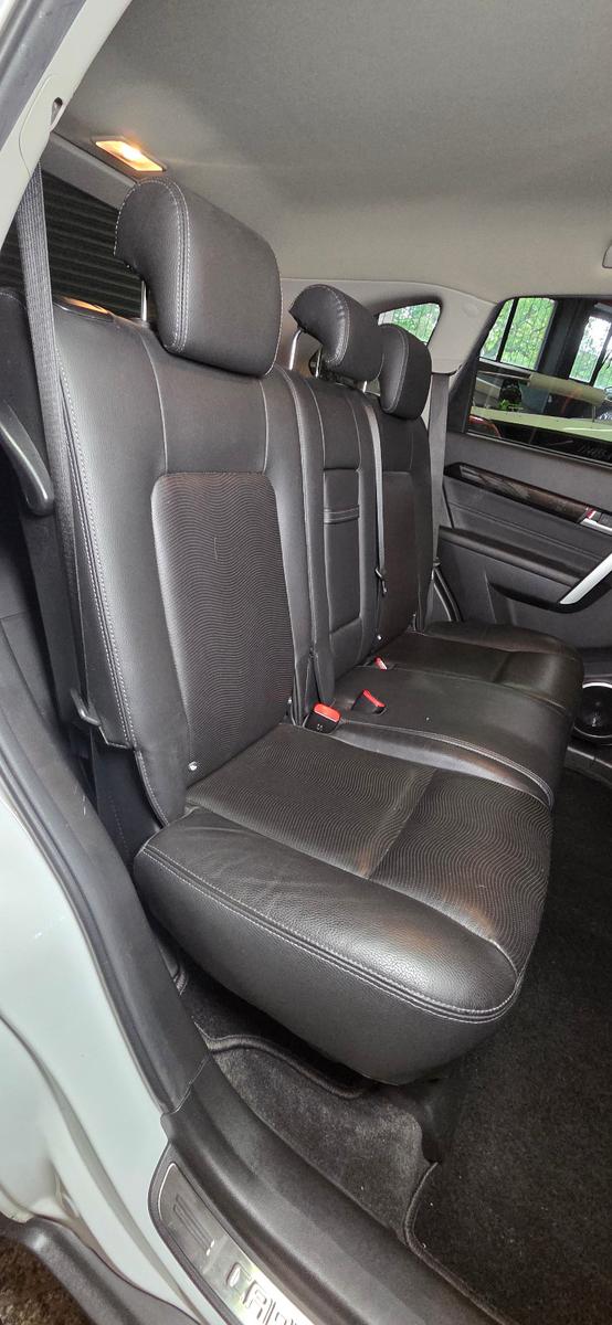 Chevrolet Captiva 2.4 LT+ 4WD 7-Sitzer *Tüv & Service NEU*