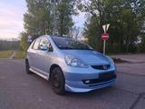 Honda Jazz 1.4 Sehr guter Motor  TÜV fast ... - Honda Jazz aus 2004: 1.4