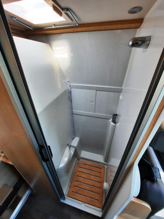 Fahrzeugabbildung Sunlight Camper Van Cliff 640 X Verfüg./Sparen Sie 2.902,