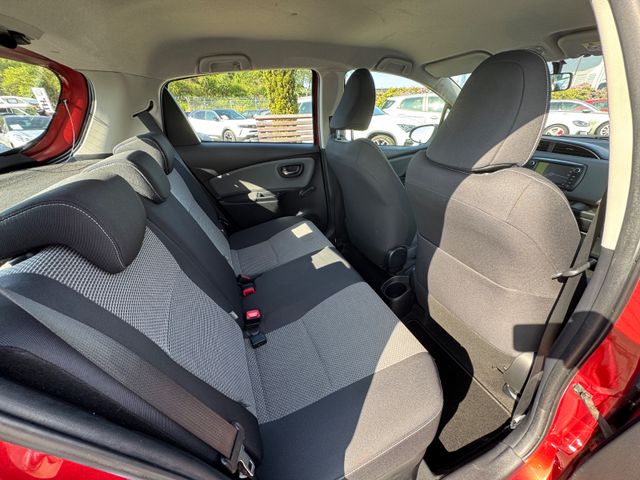 Toyota Yaris  Comfort Hybrid