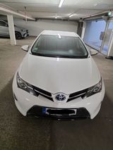Toyota AURIS 1,8Hybrid Garagenwagen TüV Neu Top Zustand - Toyota Auris mit Benzin-Antrieb