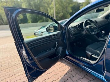Bild 11 Renault Megane IV *Berline*