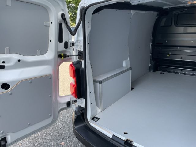Fahrzeugabbildung Citroën Jumpy 1.5 BlueHDi 100 Club M-L2H1 3-Sitzer, Rück