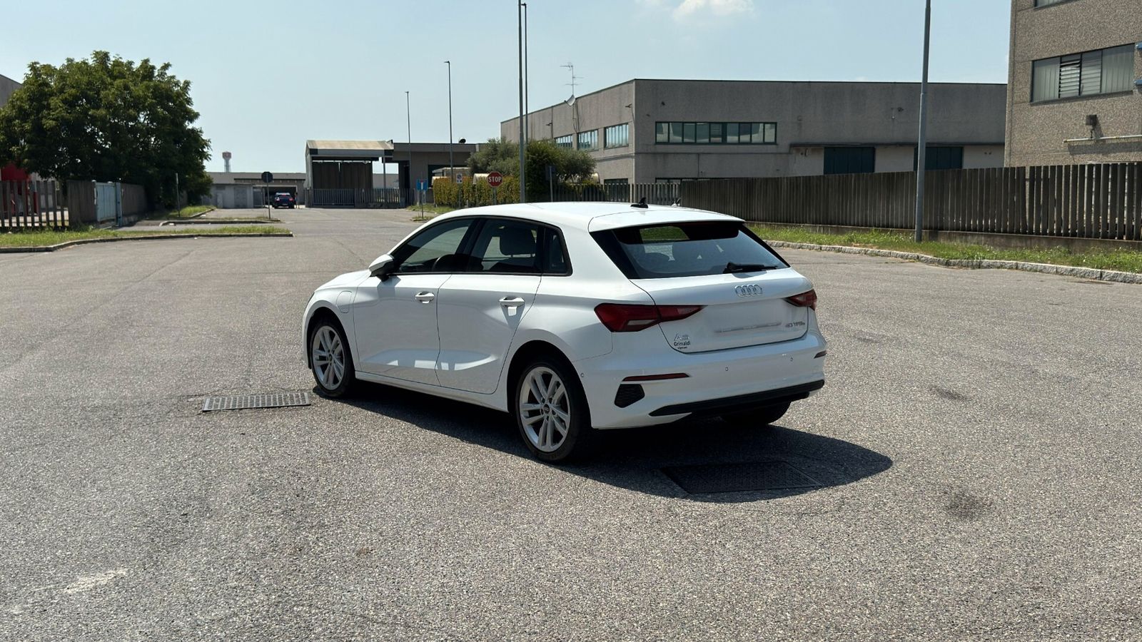 Audi A3 Sportback 40 TFSI e S-Tronic Business imagem 3
