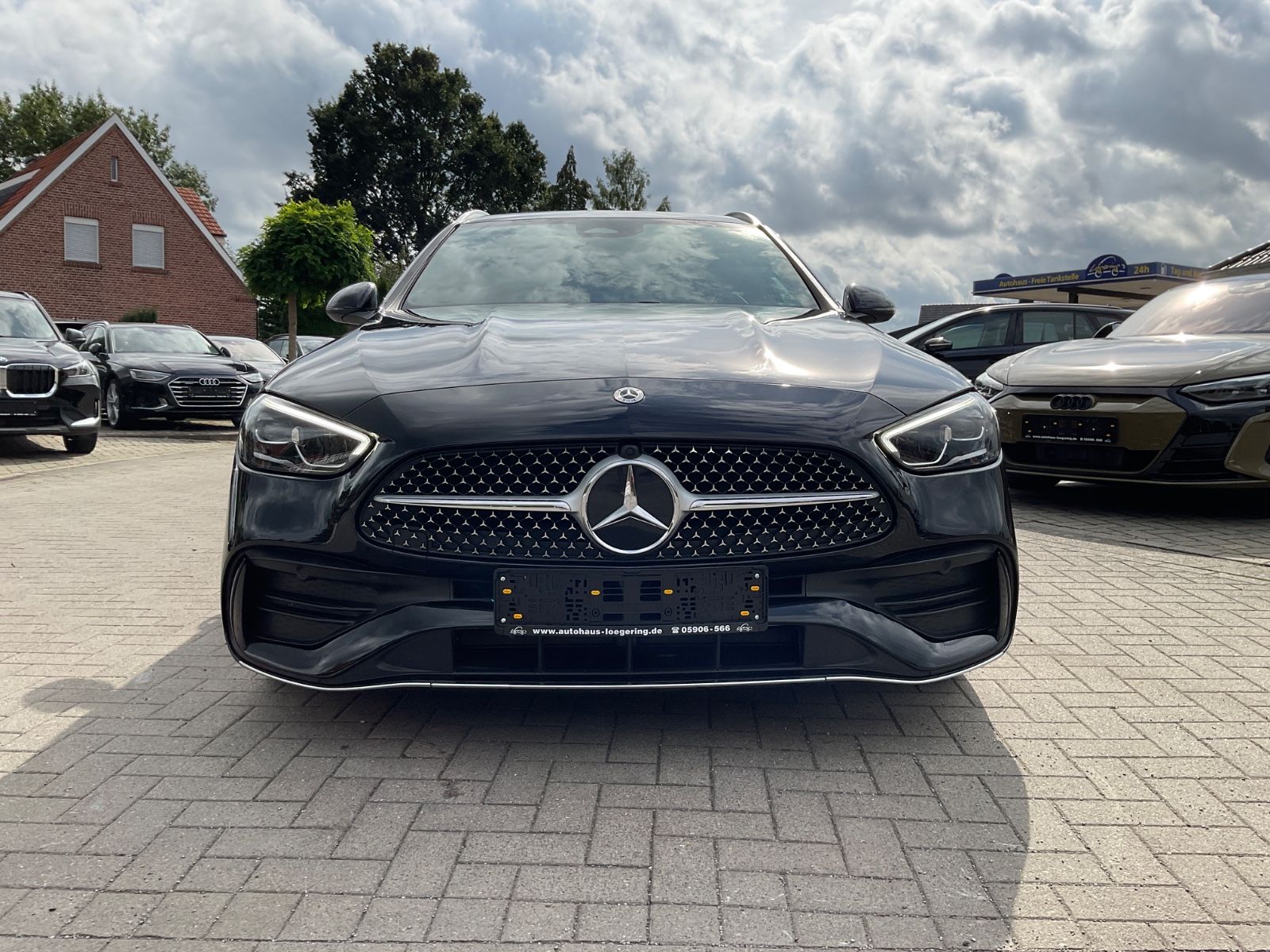 Fahrzeugabbildung Mercedes-Benz C 220 d T Autom.AHK,Kamera,AMG,Carplay