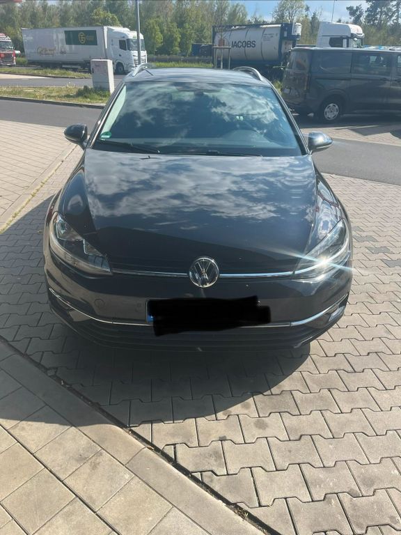 Image of Volkswagen Golf