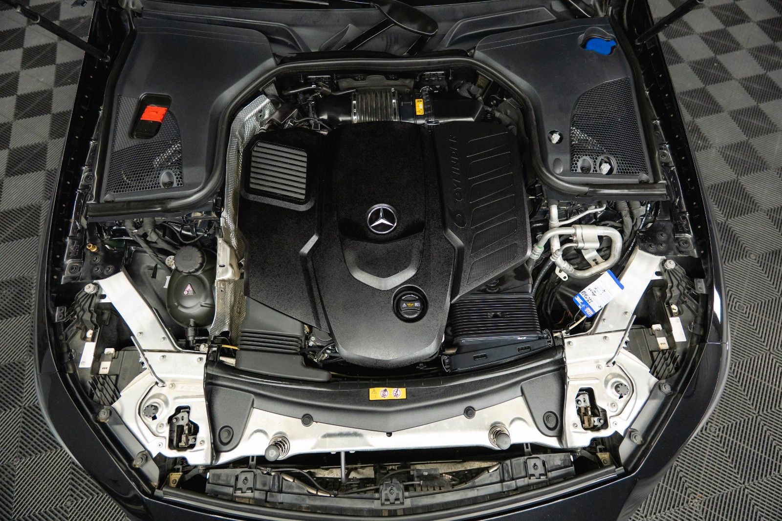 Fahrzeugabbildung Mercedes-Benz CLS 400d 4Matic AMG Night-Paket *Burmester*ACC*