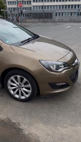 Opel Astra Sports Tourer 1.4 Turbo Active 103 A A... - Opel Astra: Gold