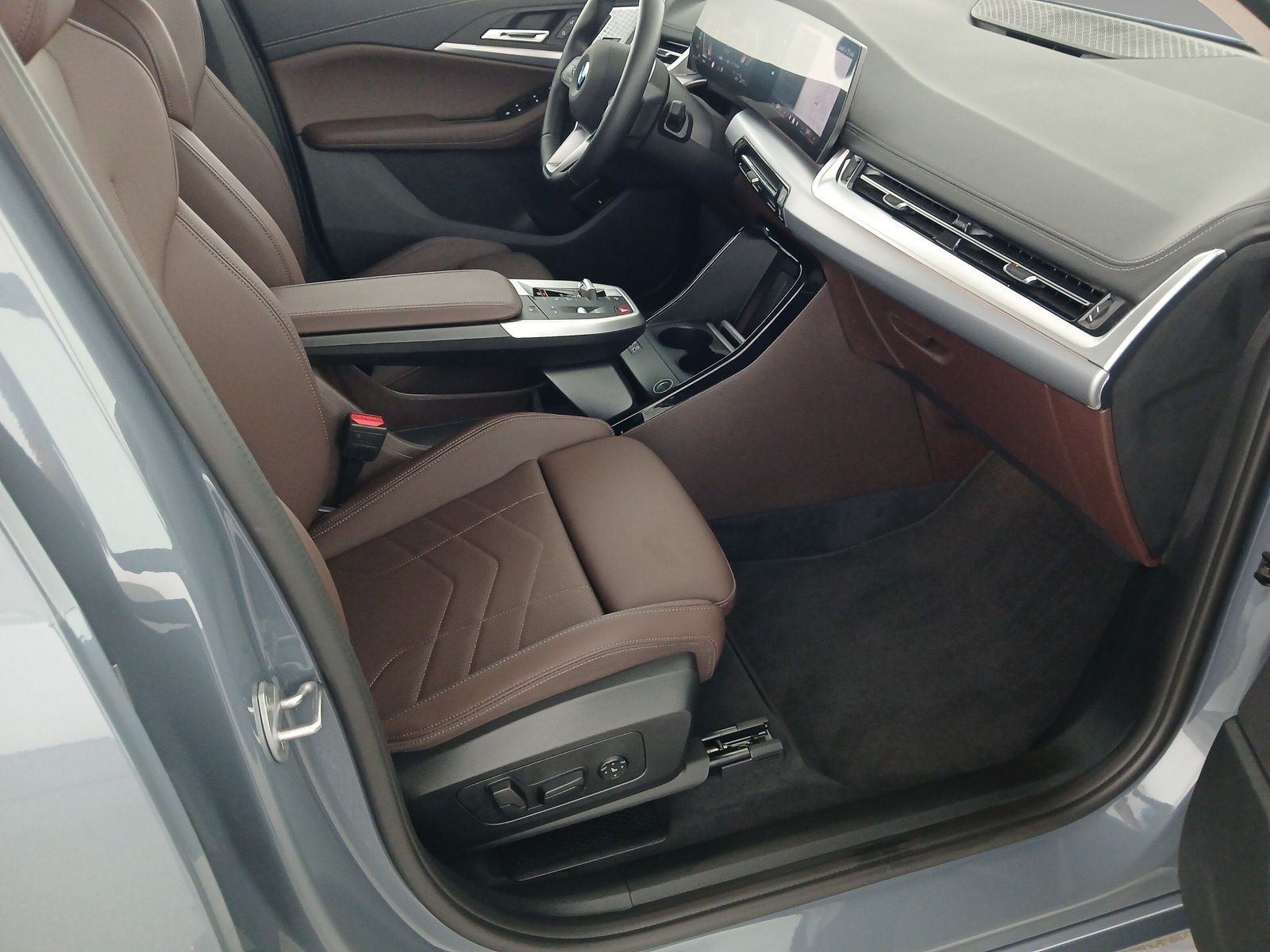 BMW 223 Active Tourer - Bild 9