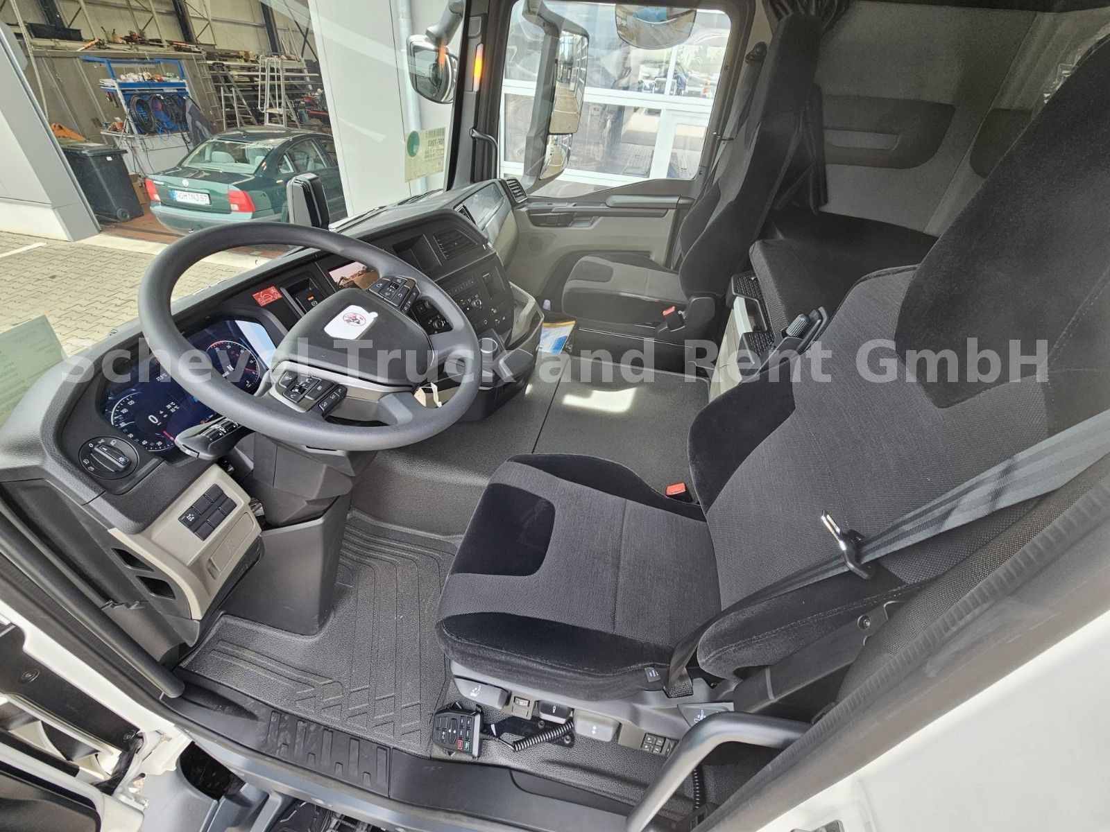 Fahrzeugabbildung MAN TGS 26.480 6x2-4 BL MEILLER RS 21.65 Funkferbed.
