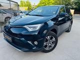 Toyota RAV4 Hybrid Edition-S *NAVI*4X4*Rück.Cam*1.HAND* - Toyota RAV 4 Gebrauchtwagen in Hamburg