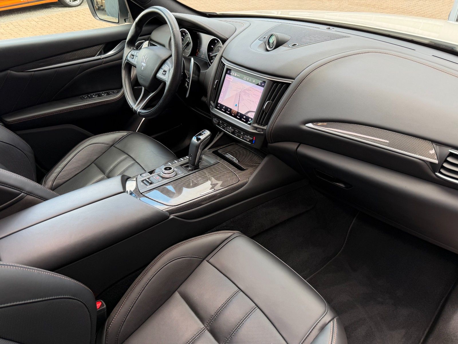 Maserati LEVANTE 3.0 V6 MODENA S NERISSIMO PAKET ACC PANO foto 5