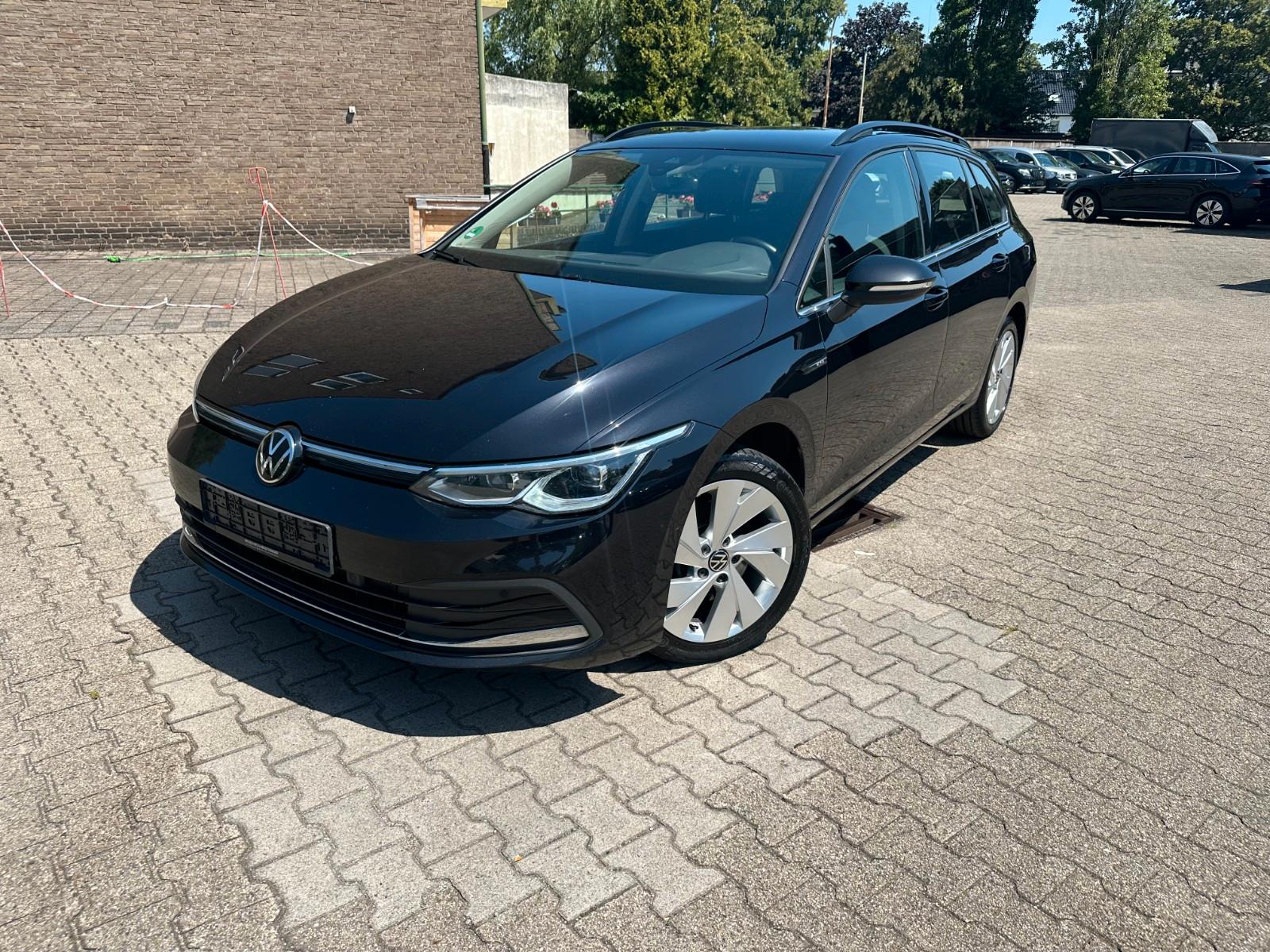 Volkswagen Golf Variant 110kw DSG Style*LED*DIGI*Alcantara*