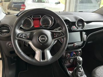 Fotografie des Opel Adam 1.4 Start/Stop Jam