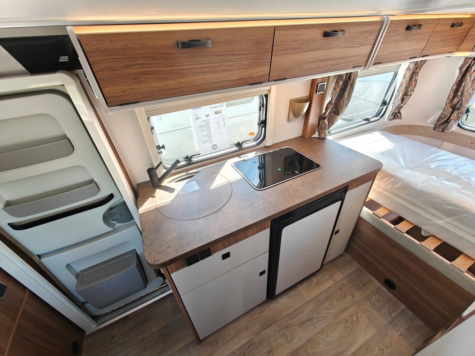 Fahrzeugabbildung HYMER / ERIBA / HYMERCAR Touring 550 Legend - Modell 2025! -
