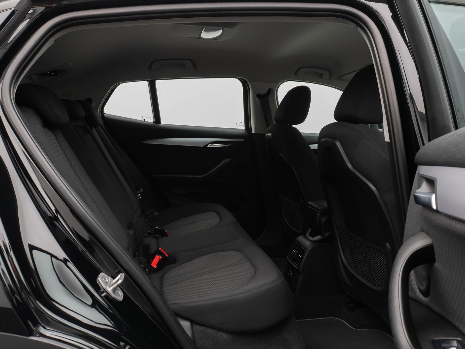Fahrzeugabbildung BMW X2 xD25e Kamera DAB Lordos LED Geschwindigkeitsr