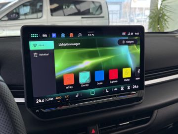 Volkswagen T-Roc 1.5 eTSI R-LINE NEUES MODELL AHK SOFORT