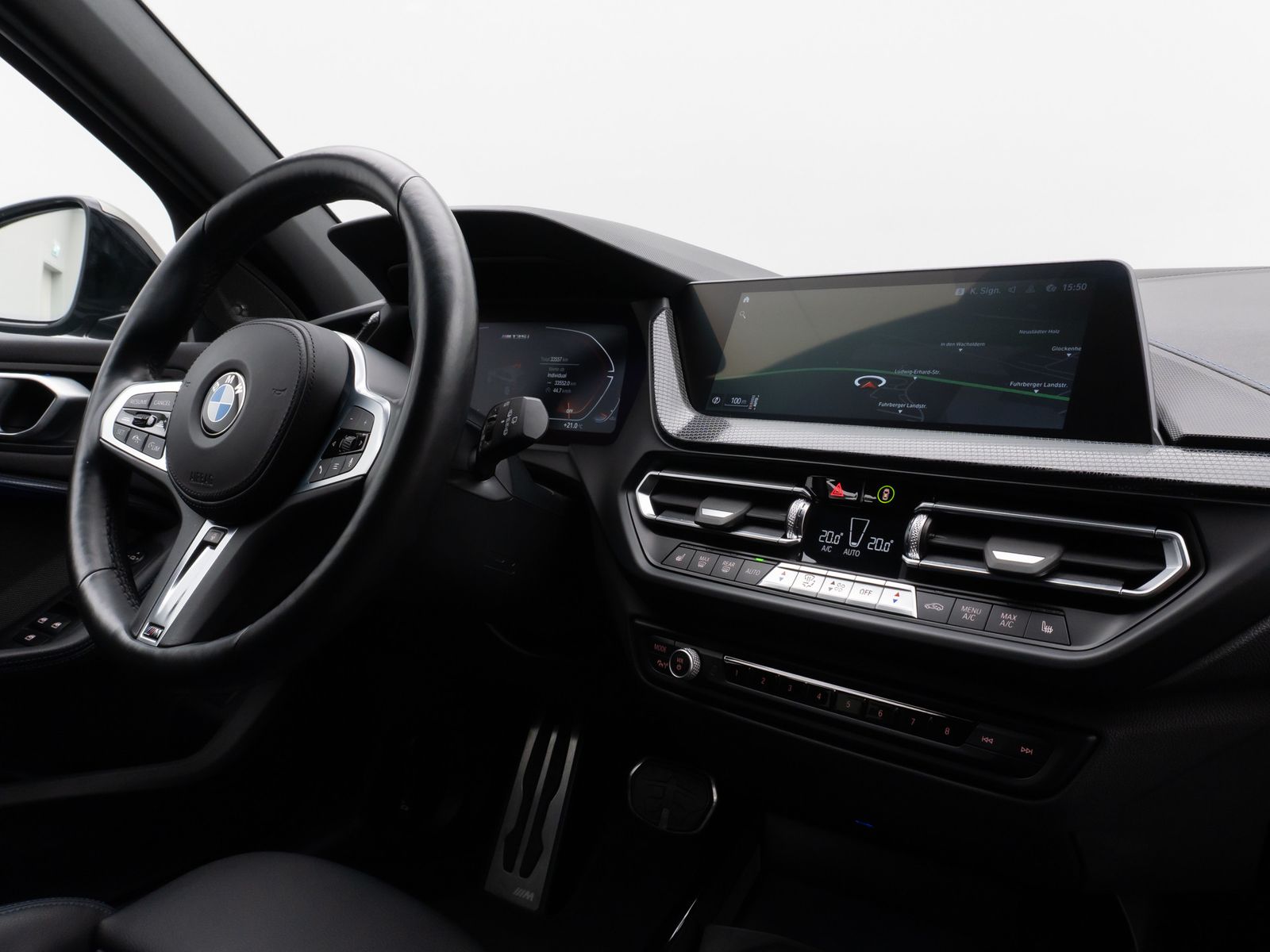 Fahrzeugabbildung BMW M135i xD HUD DAB H/K Komfort 19" Lenkradheizung