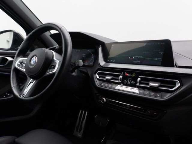 Foto Nummer 35: BMW 135i