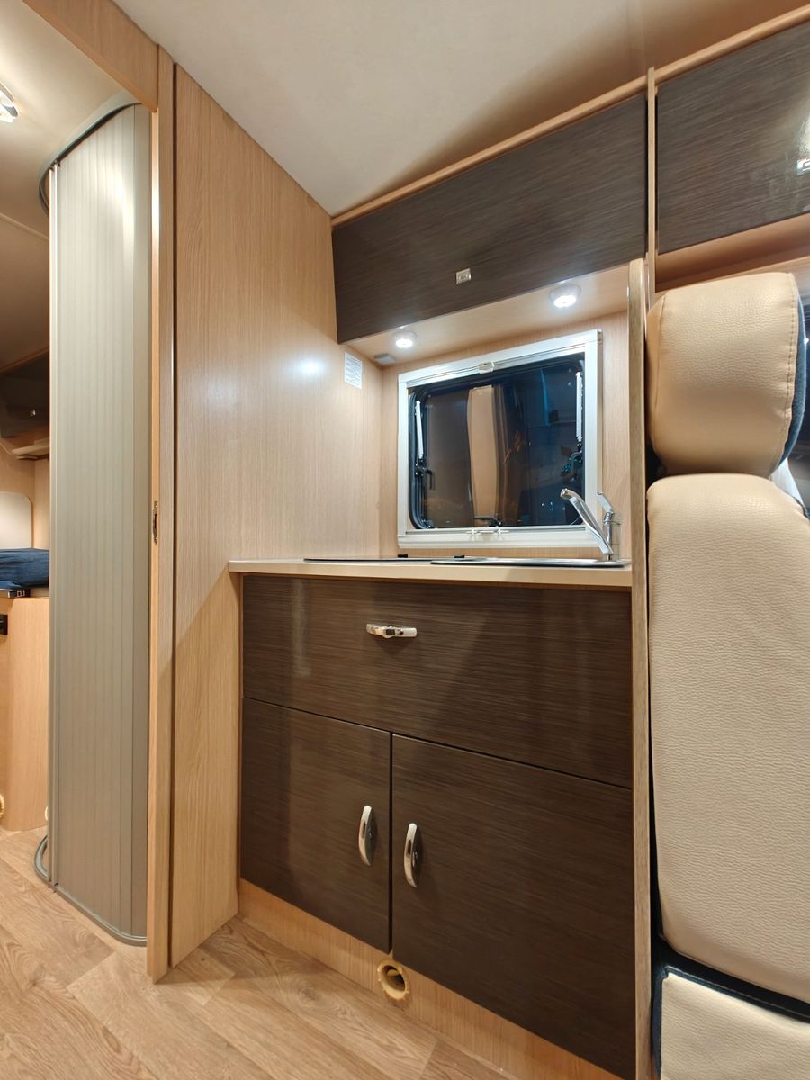 Fahrzeugabbildung XGO Dynamic 95 P - Autom. SAT, TV, Einzelbetten -