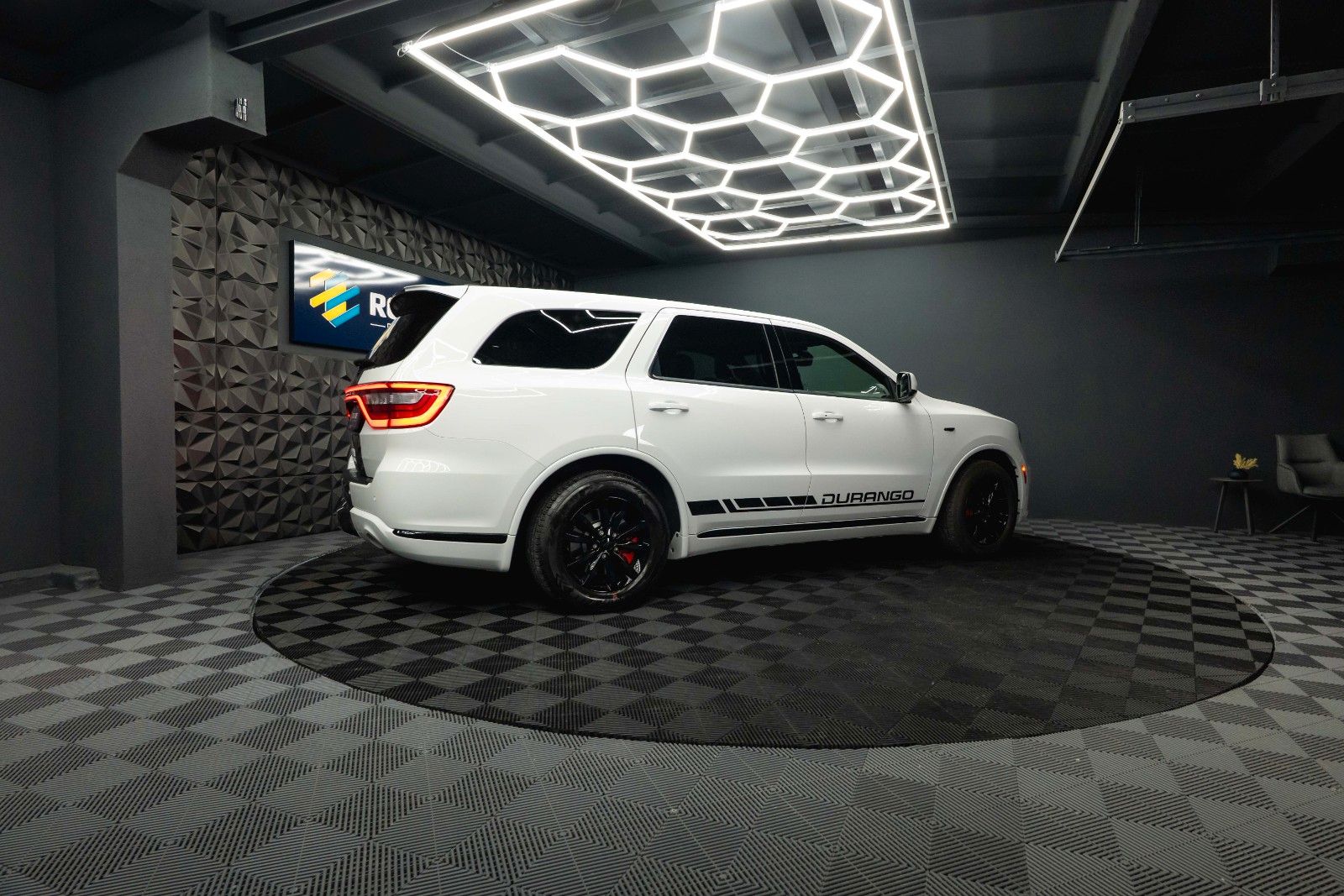 Fahrzeugabbildung Dodge Durango 5.7 V8 R/T SRT 4x4 Night-Paket Modell 22
