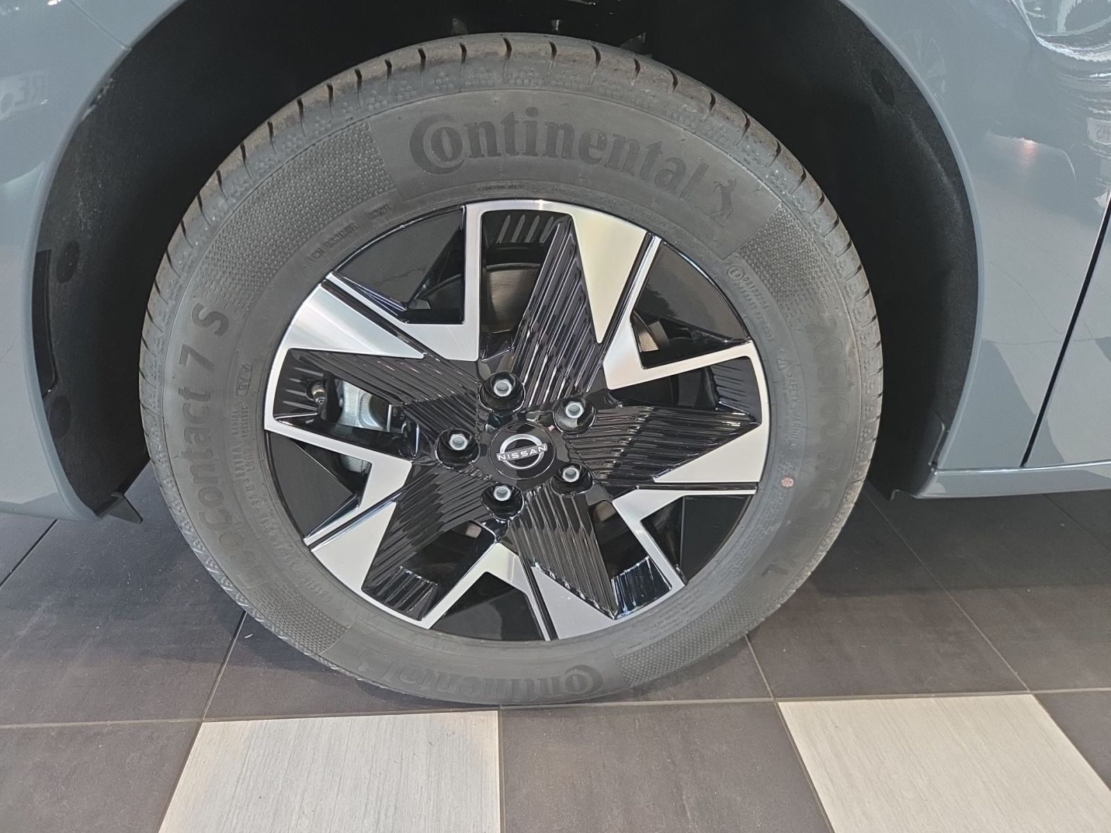 Fahrzeugabbildung Nissan Townstar DIG-T 130 L2 Tekna AT *7-SITZER*360°-KA
