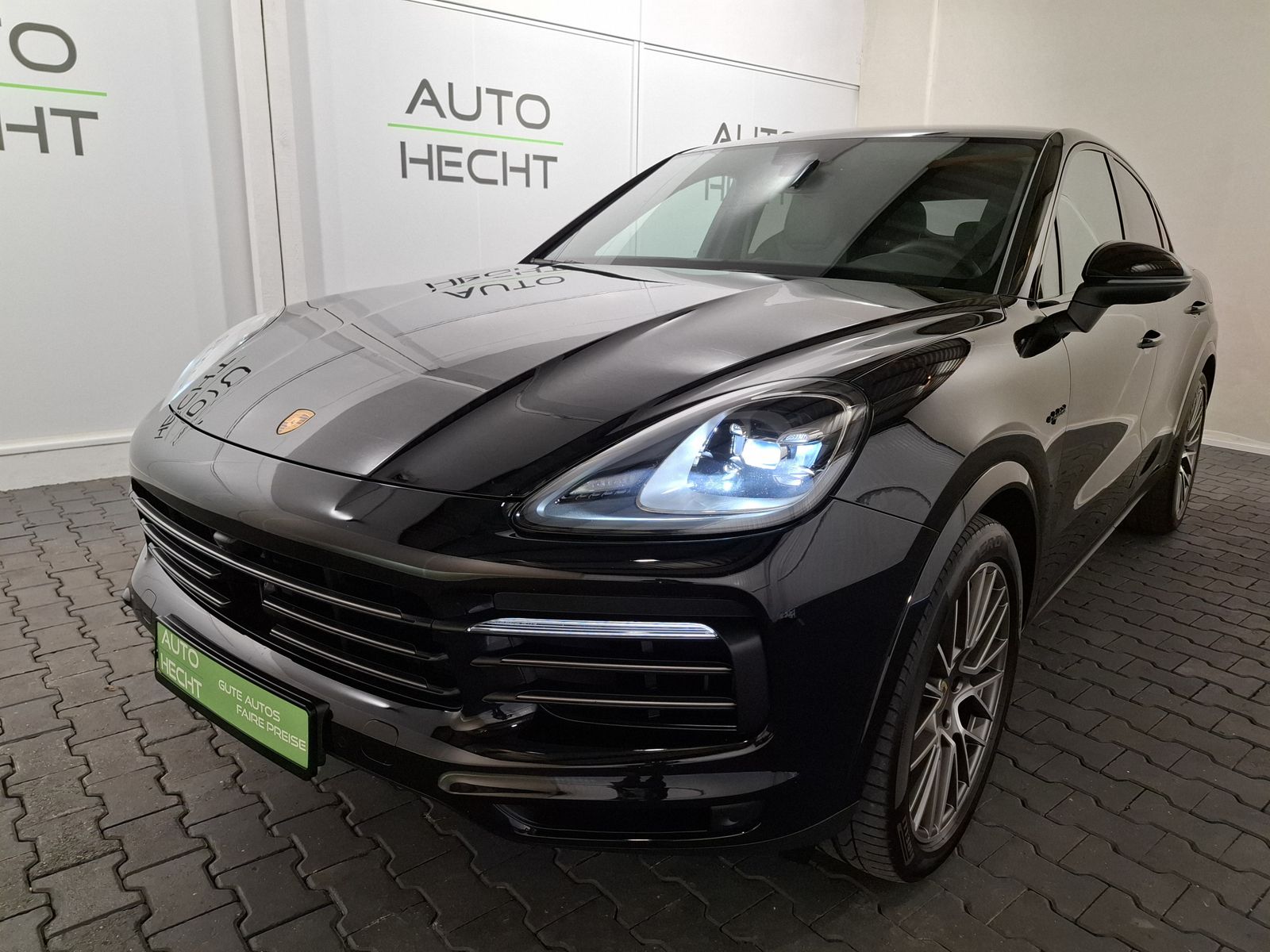 Porsche Cayenne Coupé E-Hybrid Platinum, AHK, 21 Zoll