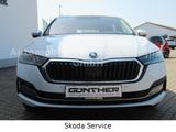 Skoda Octavia Combi Style 1.5 TSI 110 KW DSG mHEV - mit Hybrid-Antrieb: Weiß, mit Android Auto