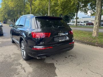 Audi Q7 - 8