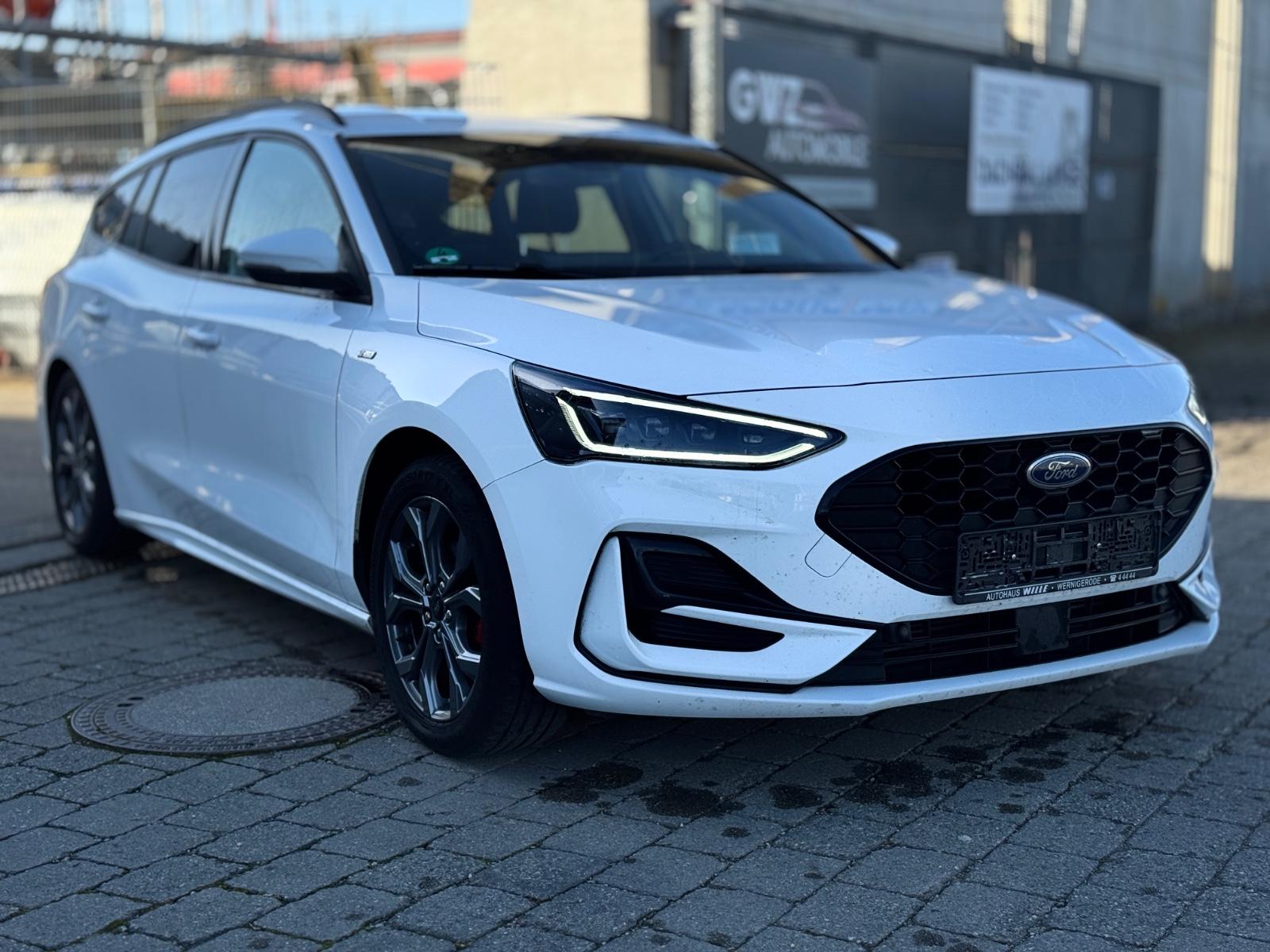 Ford Focus EcoBoost Hybrid ST-Line Head-Up*KeyLess*