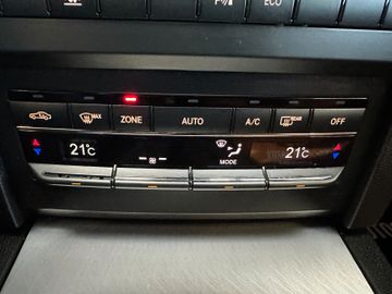 Mercedes-Benz E 350 CDI Coupe BlueEfficiency *2. Hand*AMG-Line