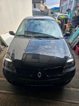Renault Clio - Renault Clio aus 2003