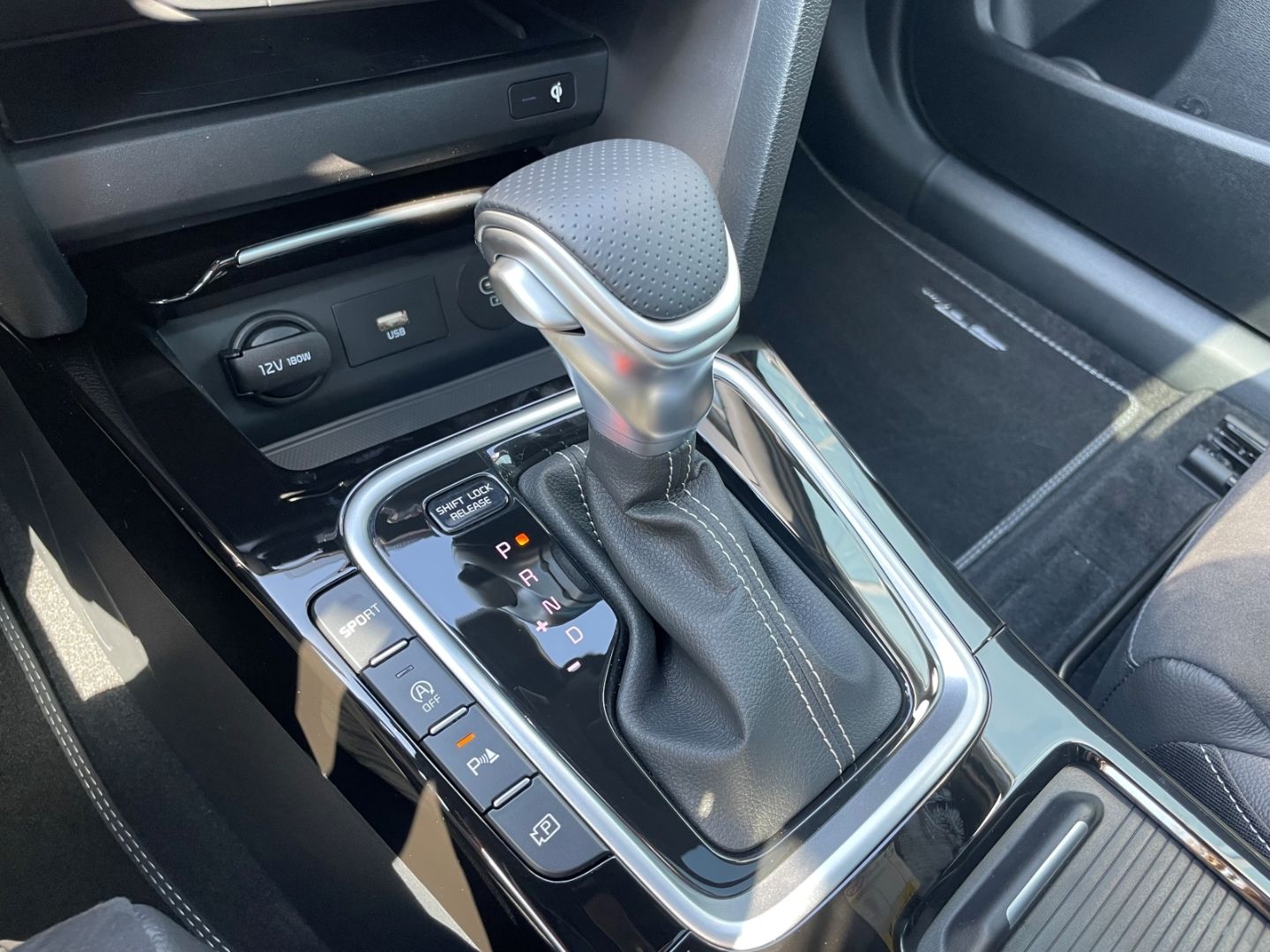 Fahrzeugabbildung Kia Ceed_sw GT Line LED Kamera Schiebedach JBL Navi