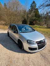 Volkswagen VW Golf 5 GTI Edition 30 - Volkswagen Golf: V GTI Edition 30