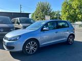 Volkswagen Golf VI Comfortline 95TKM/TÜV NEU/EUR5/KLIMA/ - Cars in Frankfurt (Main): Kleinwagen