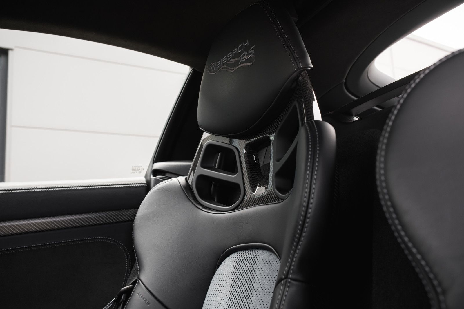 Fahrzeugabbildung Porsche 718 GT4 RS-PTS-Weissach-Lift-LED-Approved-90 L.