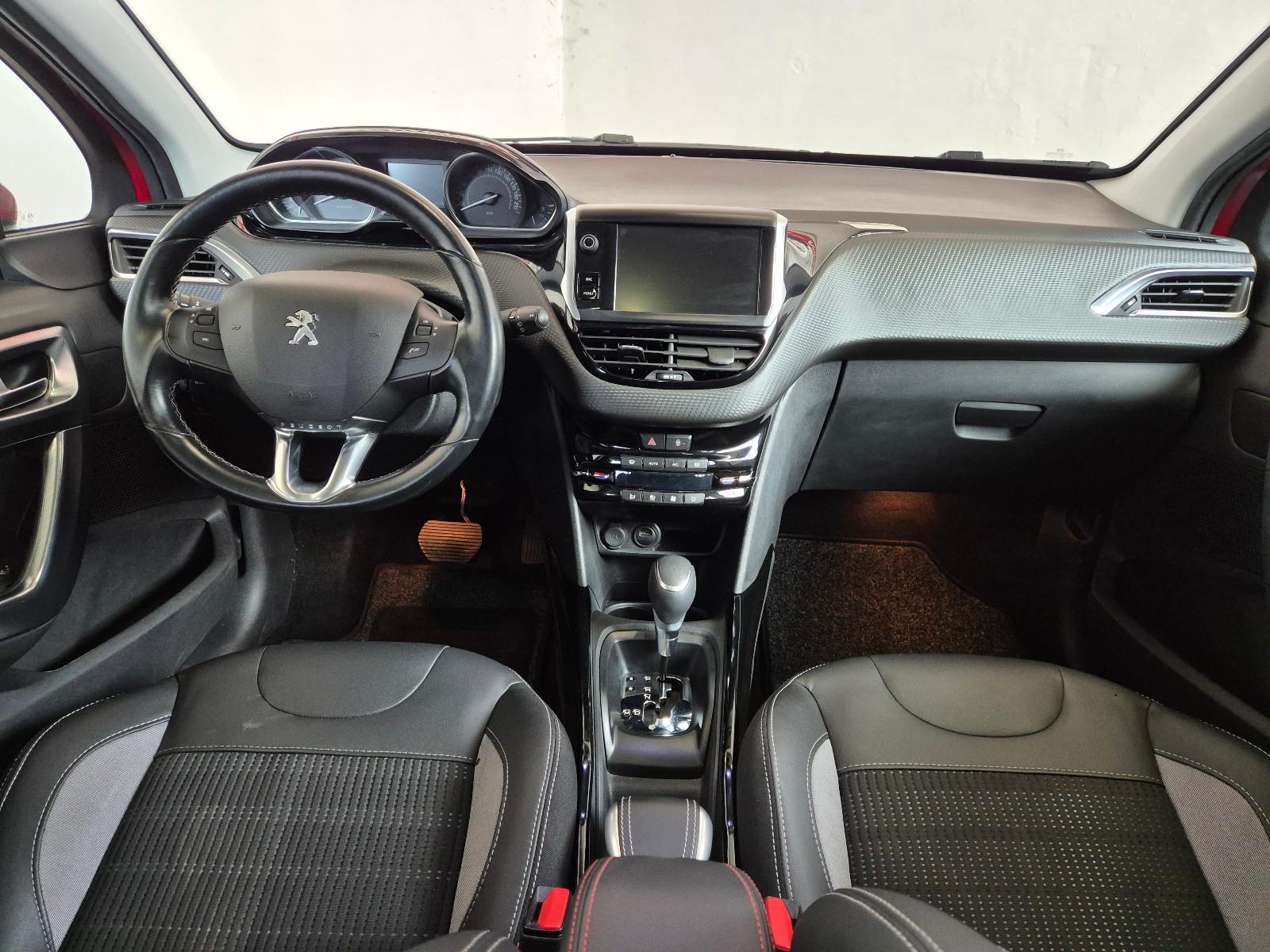 Peugeot 2008 Allure, inkl. 1 Jahr Garantie