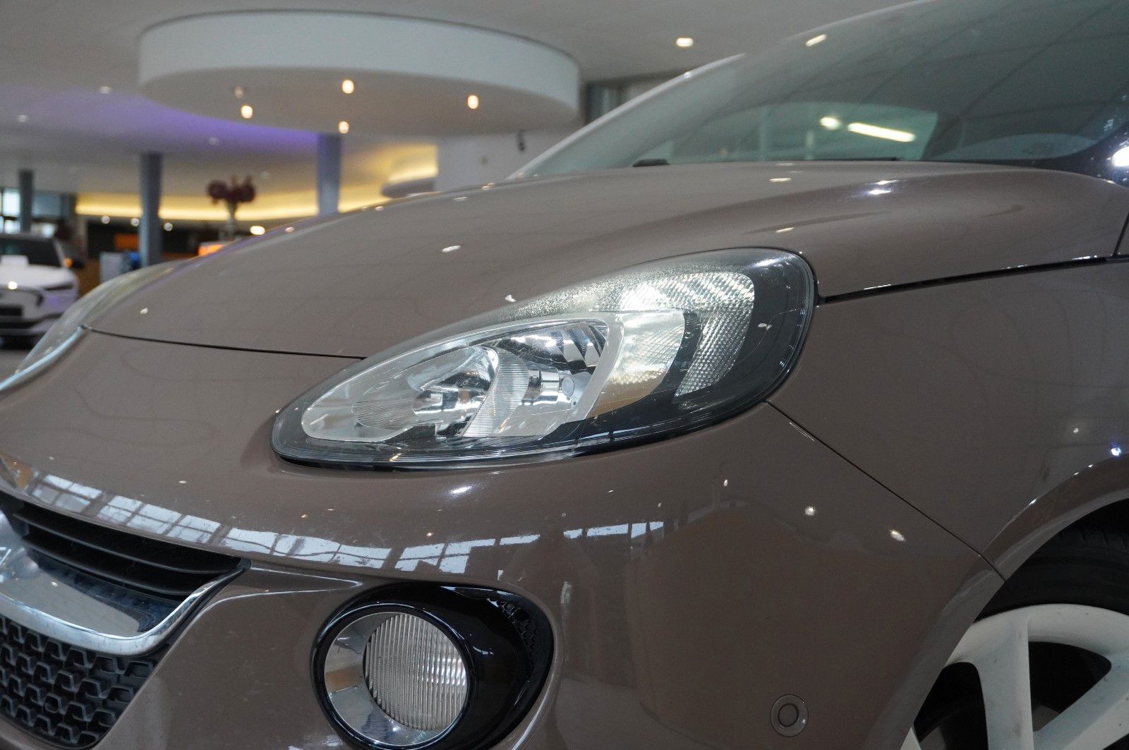 Fahrzeugabbildung Opel Adam 1.4 SLAM LED/KLIMA/PDC/WINTER/SPORT/TEMP.