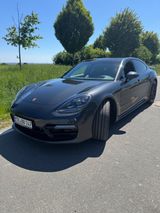 Porsche Panamera GTS 
