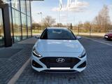 Hyundai i30 Kombi Family 1.5T-GDI 140PS Schaltgetriebe - Hyundai i30 Neuwagen in Stuttgart
