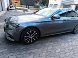 Mercedes-Benz E 400 d 4MATIC Autom. - - Mercedes-Benz E 400 mit Diesel-Antrieb: Grau, Limousine