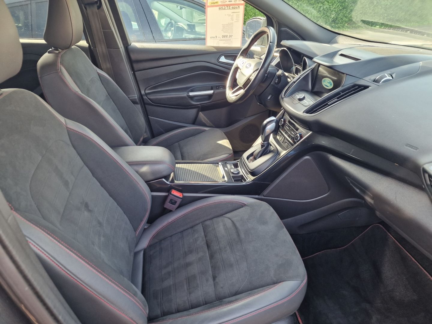 Fahrzeugabbildung Ford Kuga ST-Line Navi Bi-Xenon El. Heckklappe AHK 4x